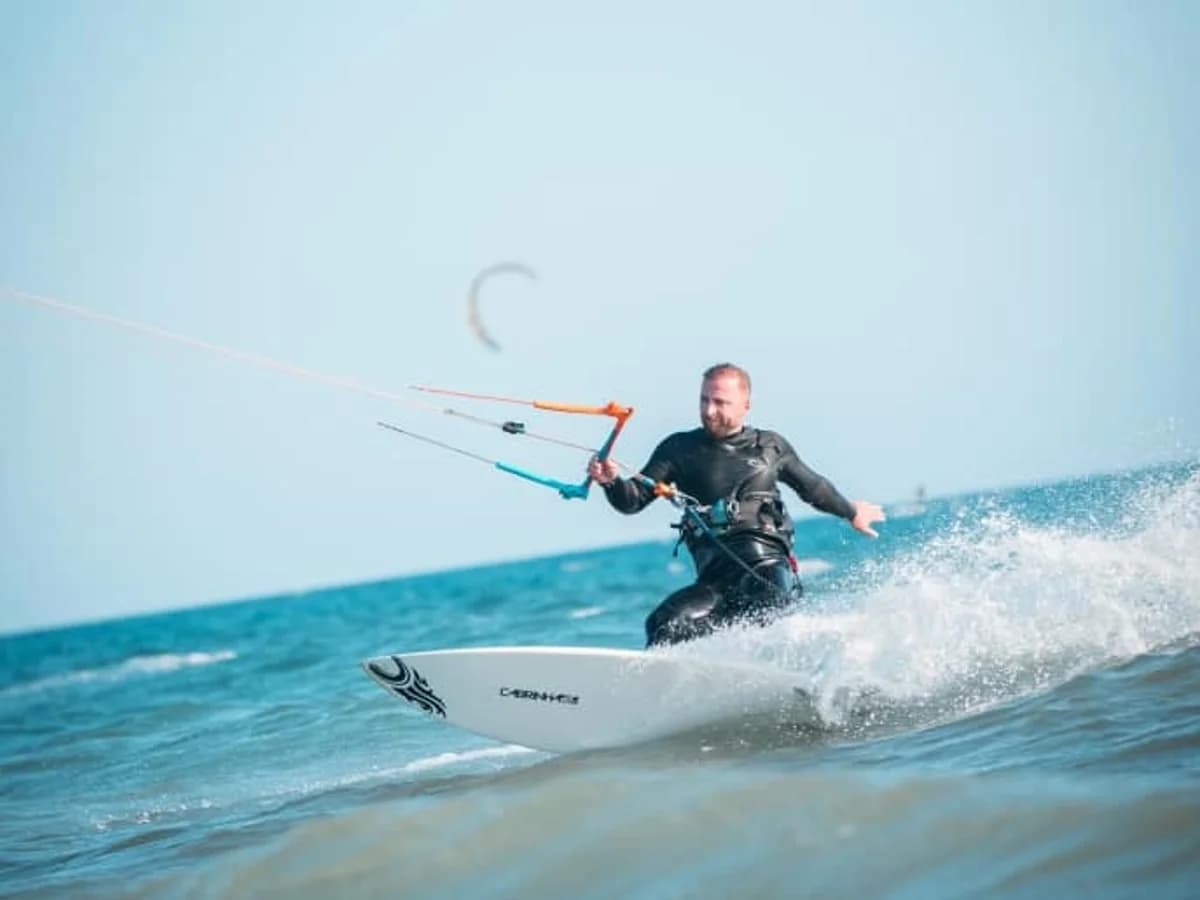 Kiteriders surf camp