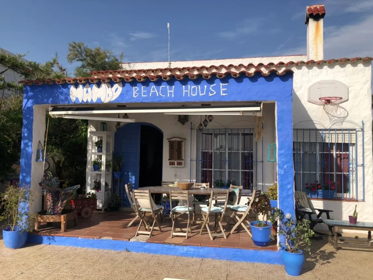 Mambo Beach House surf camp