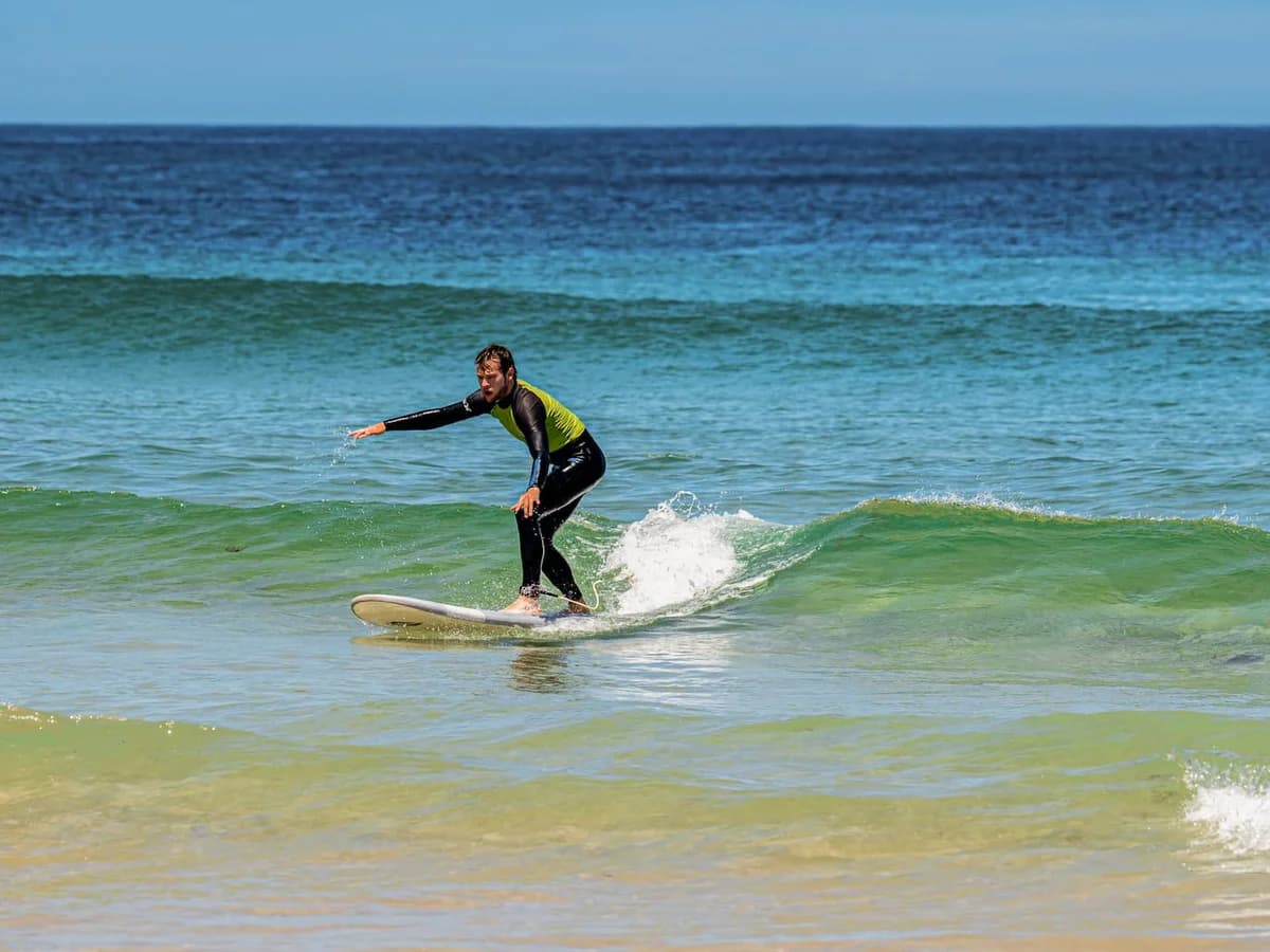 Mellowmove surf camp