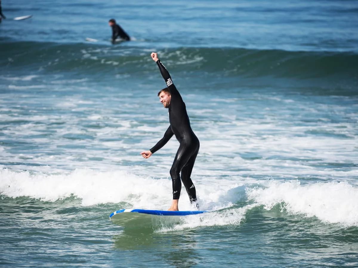 Mir Balans surf camp