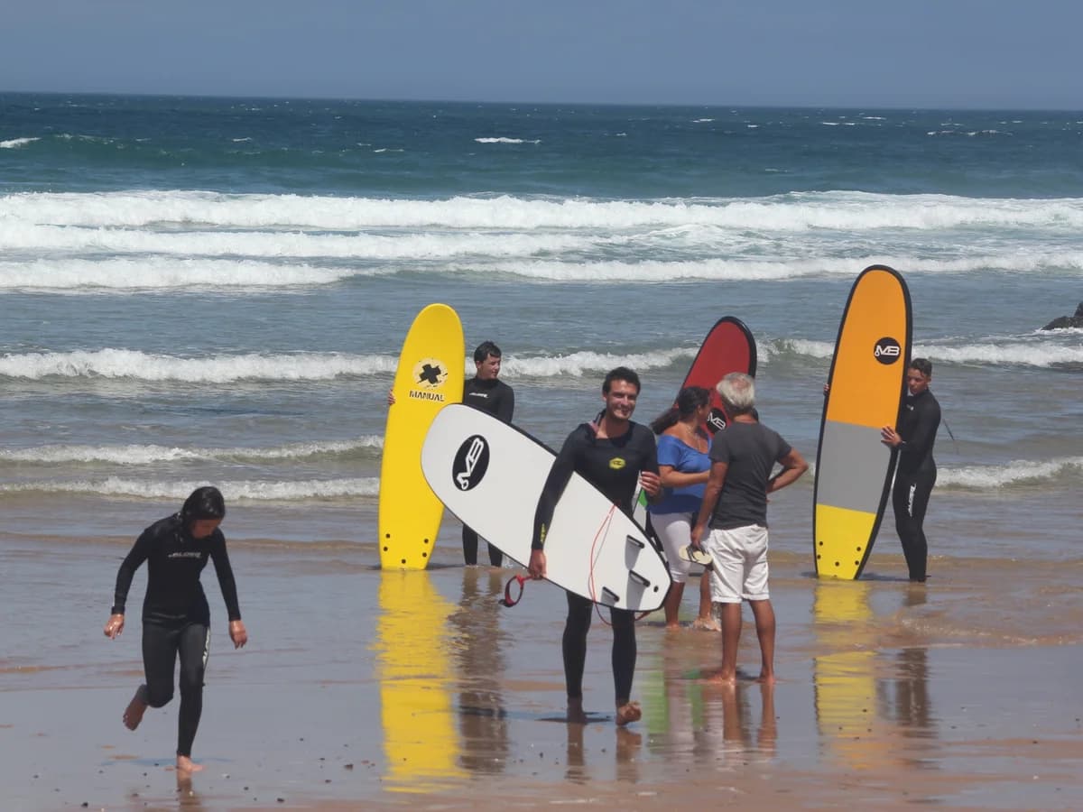 Moby Dick Lodge surf camp