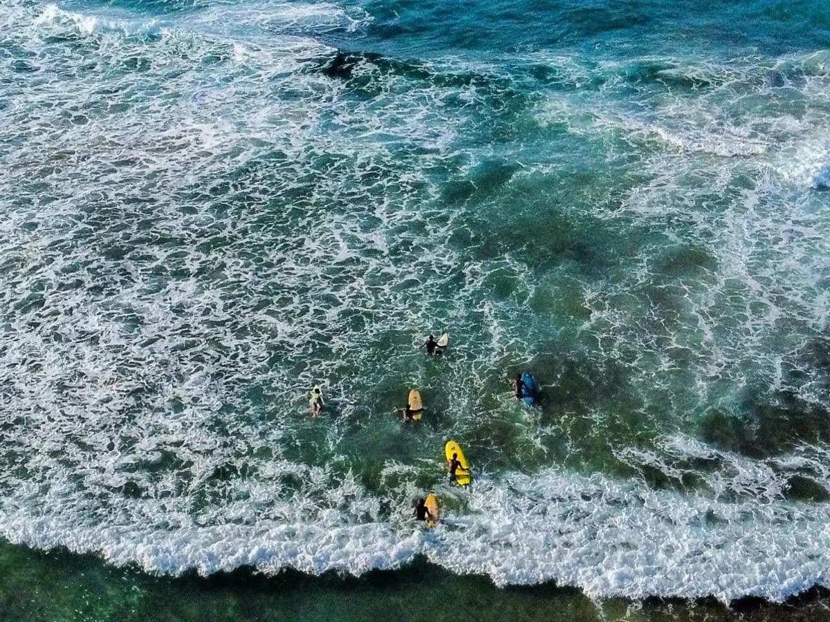 Moonstone Lodge surf camp