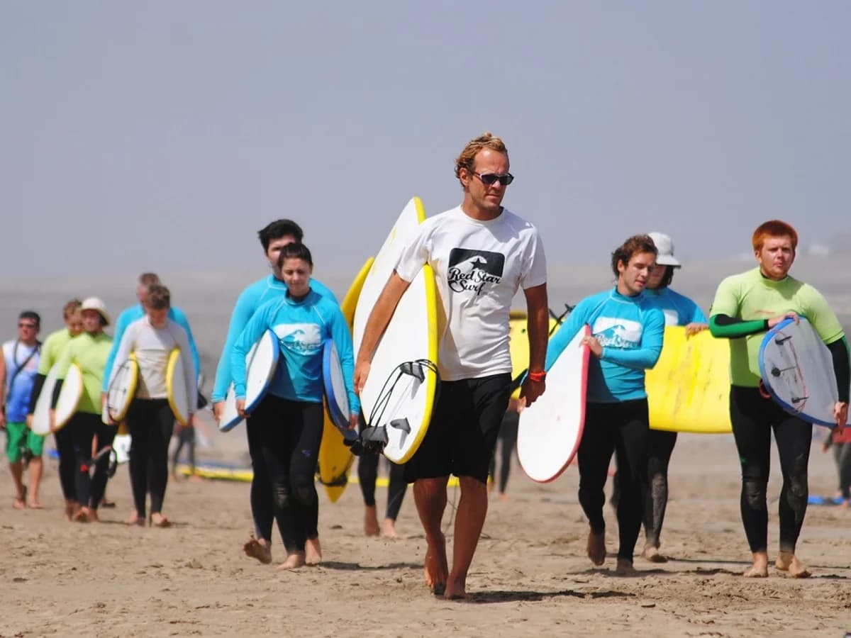 Red Star Surf surf camp