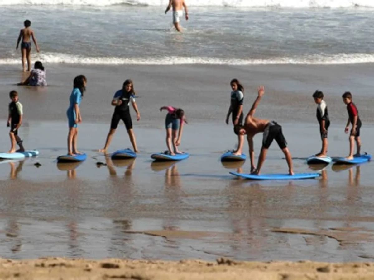 Tandem San Sebastian surf camp