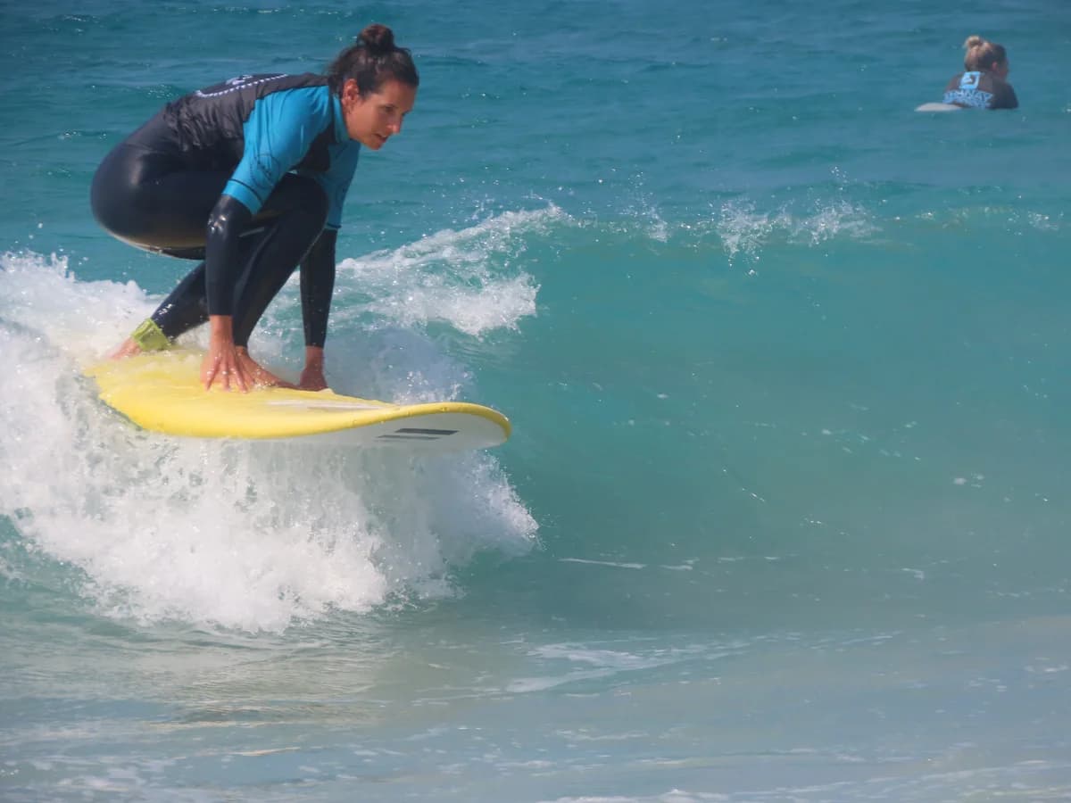 Wave & Chill House surf camp