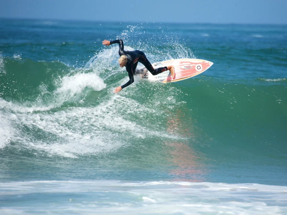 Star Pine Lodge surf camp