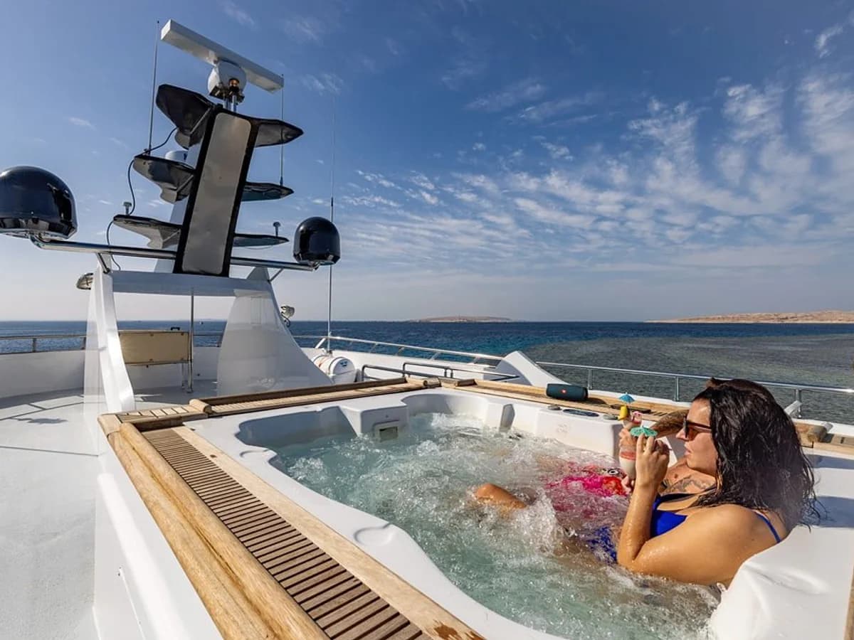 World of eFoil GmbH surf camp